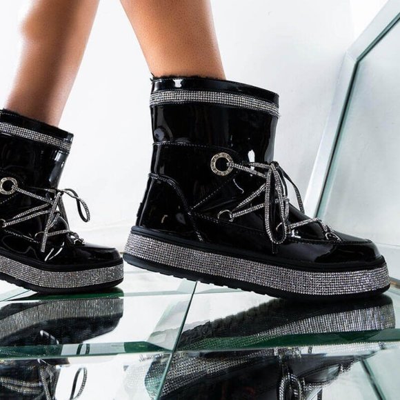 AZALEA WANG Shoes - AZALEA WANG TAKE ME  FLAT BOOTIE IN BLACK